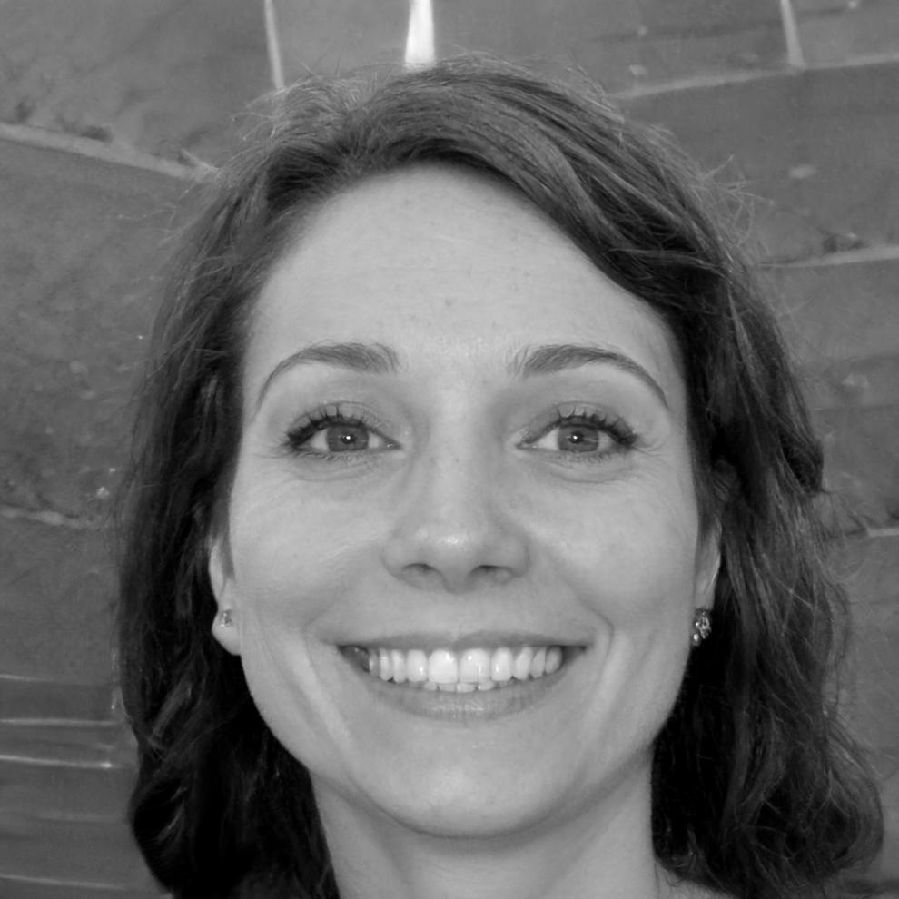 Saskia Trenholm facilitating group discussion